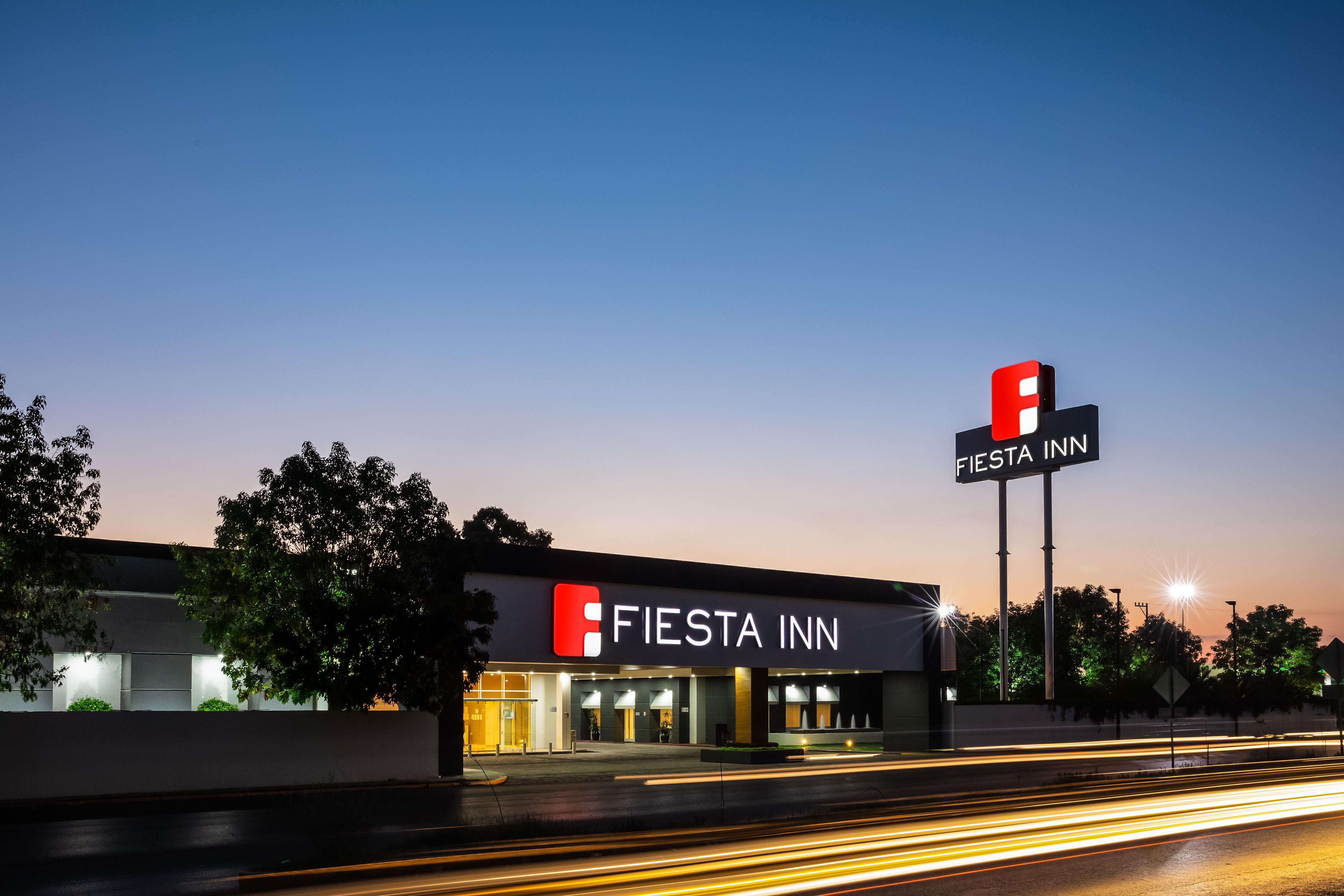 Fiesta Inn San Luis Potosi Glorieta Juarez Exterior photo